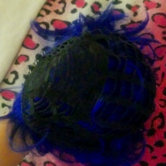 Sold out - Picture 4 of 4